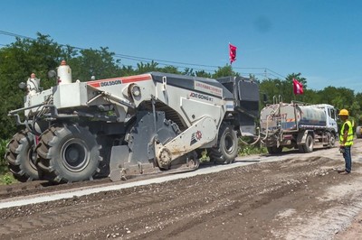 縣道王南線路面改造工程 項(xiàng)目建設(shè)熱火朝天 緊抓施工進(jìn)度不減