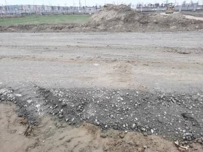 想問一下現(xiàn)場(chǎng)如圖路面水穩(wěn)是什么材料鋪設(shè)的