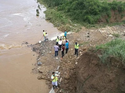 濟青高速老丹河橋梁正搶修 力爭明天中午交通恢復