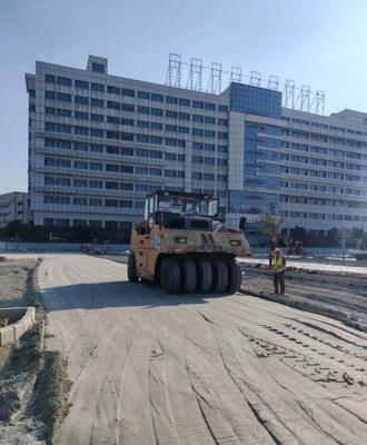 我市首次大規模利用磷石膏建設生態停車場