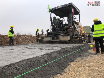 我市首次將磷石膏用于市政道路水穩層攤鋪