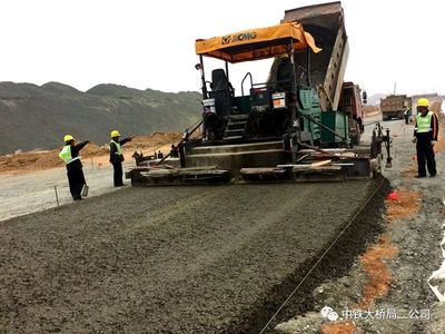 動態】平潭金井灣大橋北岸路基水穩層順利完成鋪設