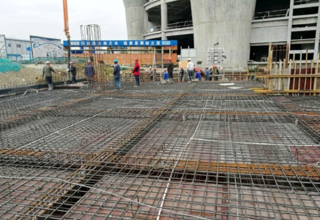 西北分公司|襄陽圖書館工程三區地下室頂板混凝土澆筑完成