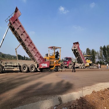 濟南繞城高速三標項目全線水穩施工完成